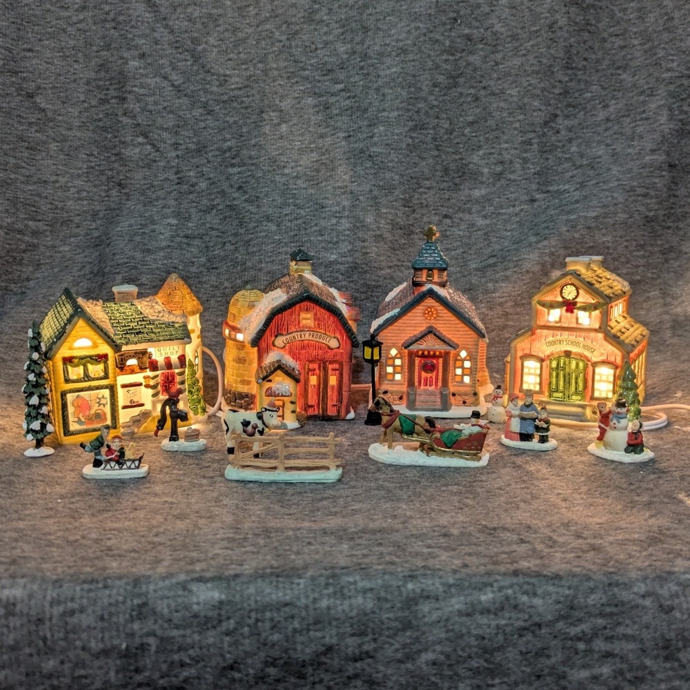 VTG Christmas Old Fashioned Village Set 18pc Lighted Porcelain Houses Box 39162